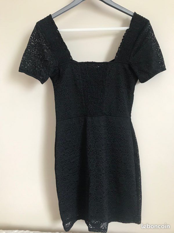Robe noire (image 2)