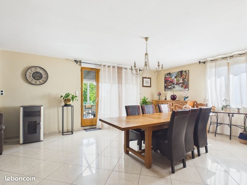 Maison 130 m² · à Renwez · 130 m² · 259 000 €