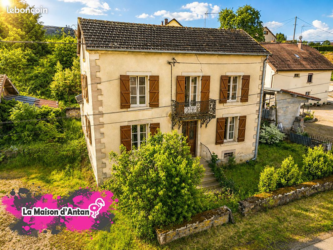 Maison 9 pièces 149 m² · à Fougerolles-Saint-Valbert · 149 m² · 75 000 €