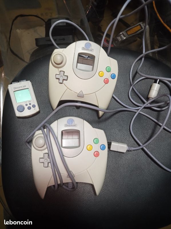Manette Officielle SEGA Dreamcast Avec Carte Mémoire - Occasion Mais Opérationnelle