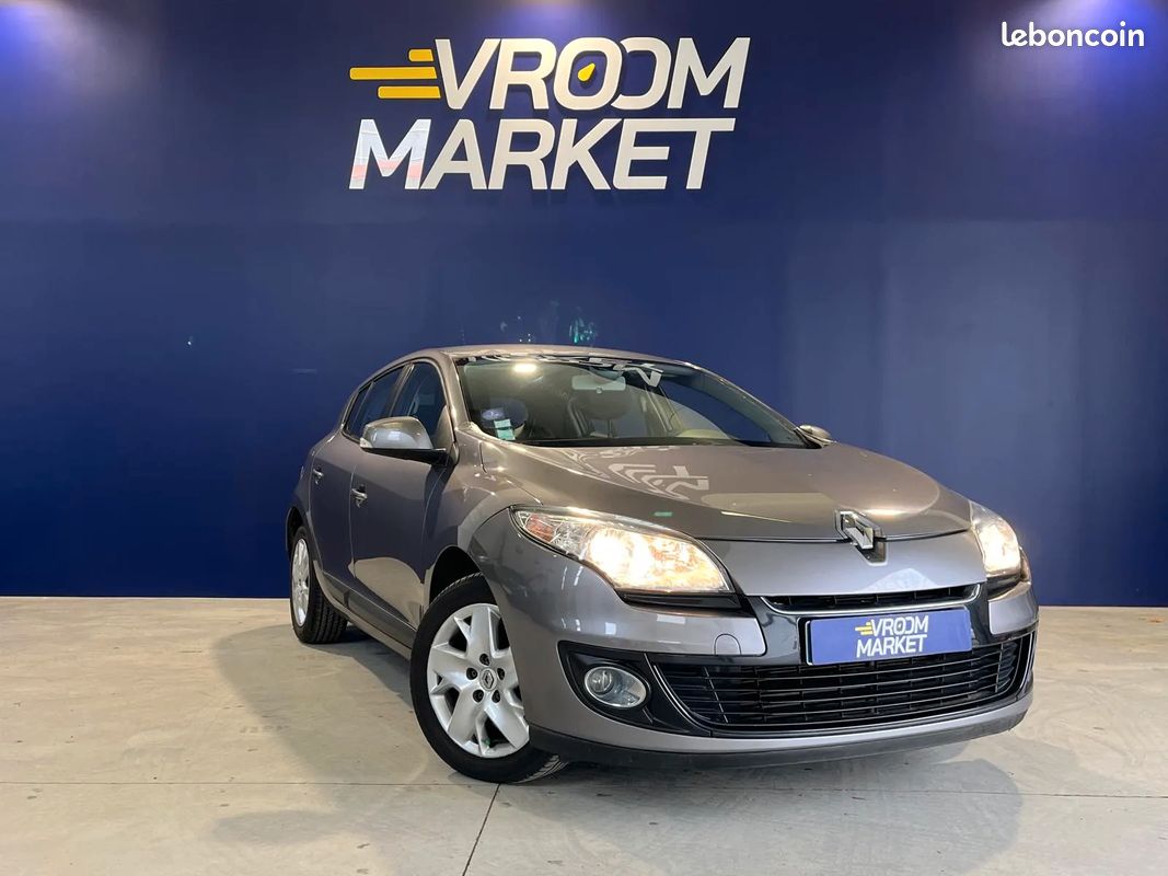 RENAULT Megane 1.2 115ch Limited - 2012 - 48 500 km - Faible kilométrage (image 1)