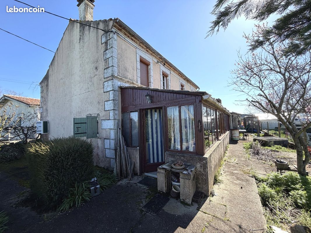 Maison 4 pièces 125 m² · à Gémozac · 125 m² · 89 800 €