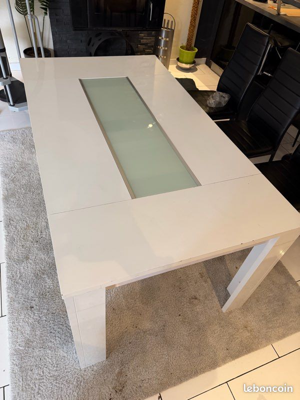 Table salle à manger (image 1)