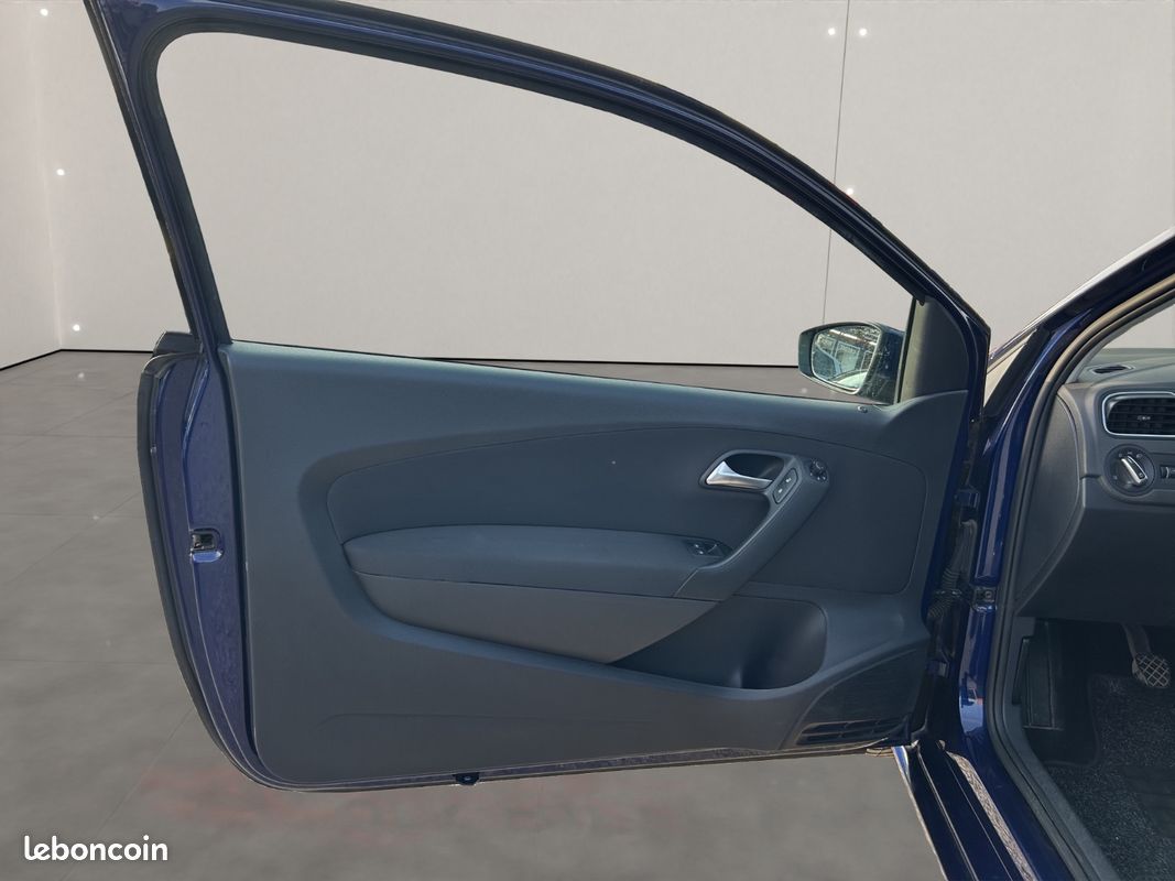 VOLKSWAGEN POLO 1.2 60 Série Spéciale Match II (image 16)