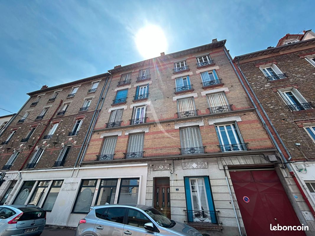Parking 20 m² · à Juvisy-sur-Orge · 20 m² · 49 000 €