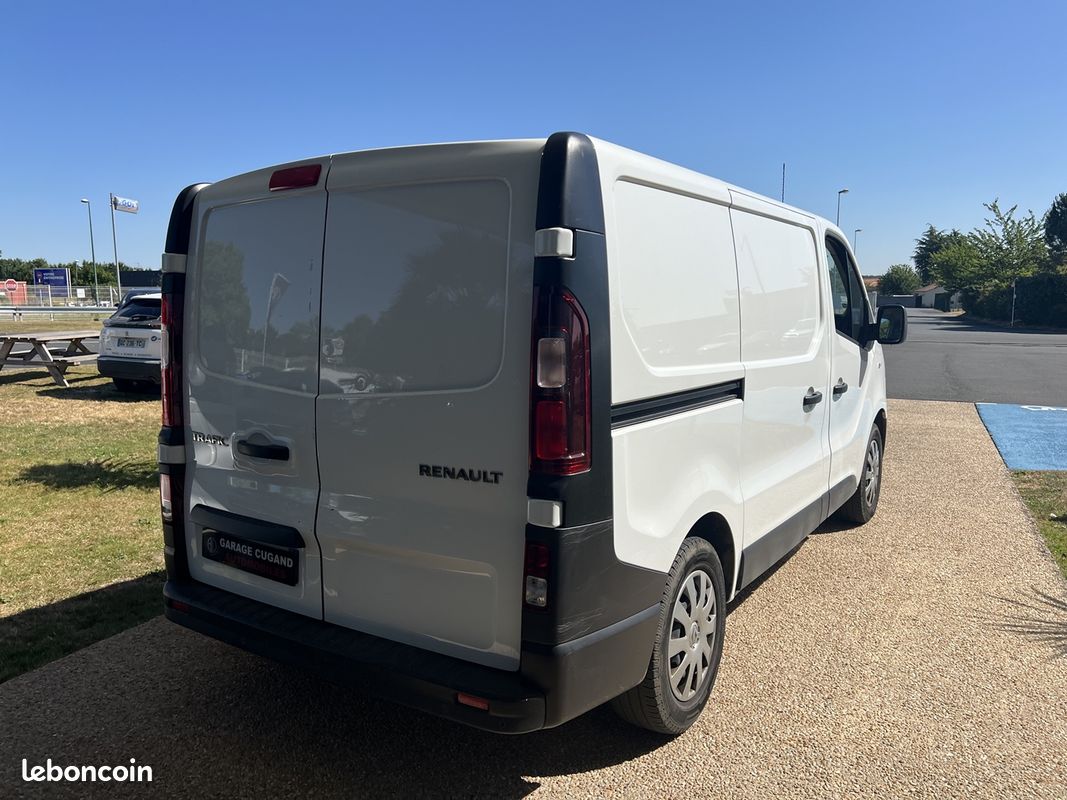 Renault TRAFIC III FG L1H1 1000 2.0 DCI 145CH ENERGY GRAND CONFORT E6 (image 4)