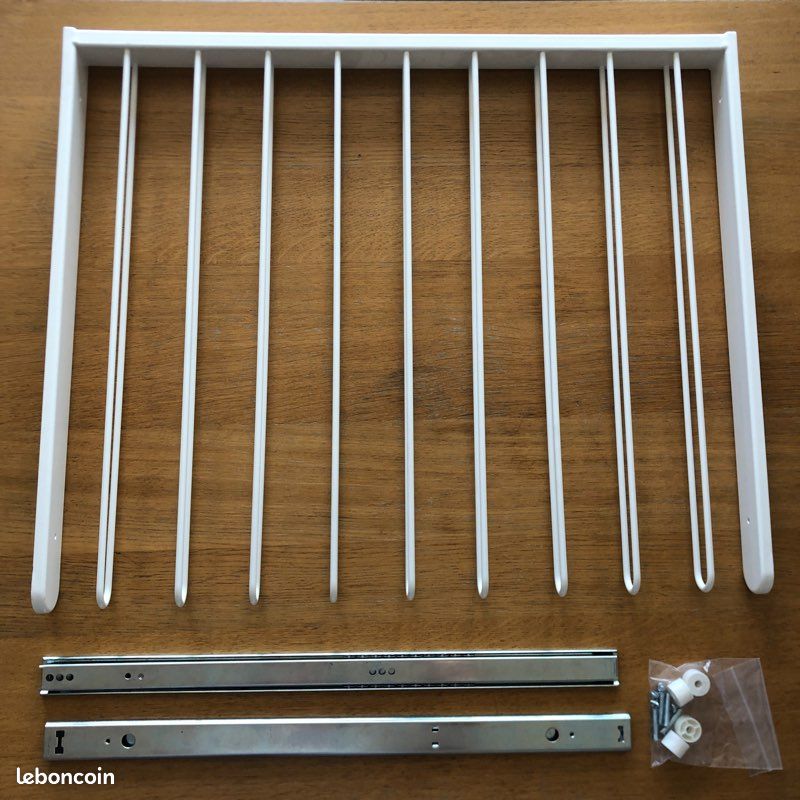 Porte pantalon IKEA (image 1)