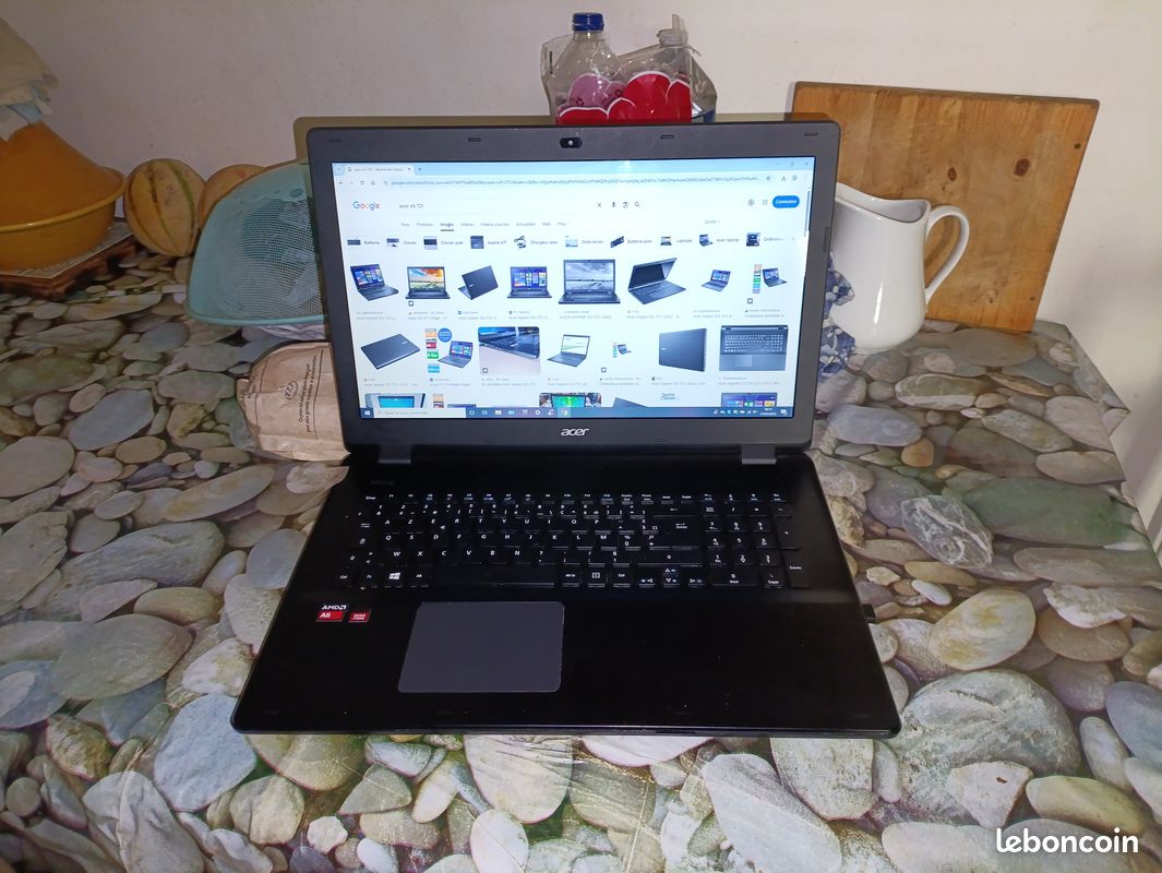 PC Portable Acer Aspire E5-721 - 17 Pouces - SSD 120 Go - 8 Go RAM