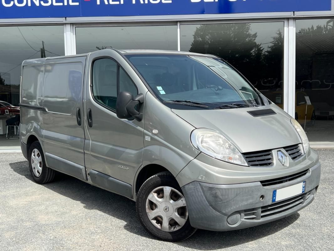 Renault Trafic Fourgon Phase 2 L1H1 1000kg 2.5 dCi 145 cv VEHICULE