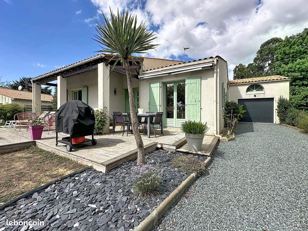Maison 6 pièces 150 m² · à Rochefort · 150 m² · 366 600 €