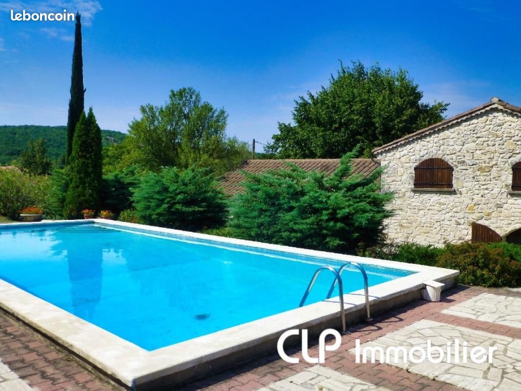 Maison 10 pièces 230 m² · à Puygiron · 230 m² · 498 000 €