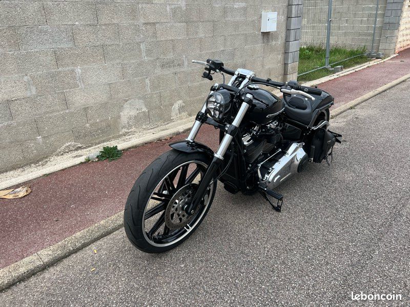 Harley Davidson Breakout 114 (image 1)