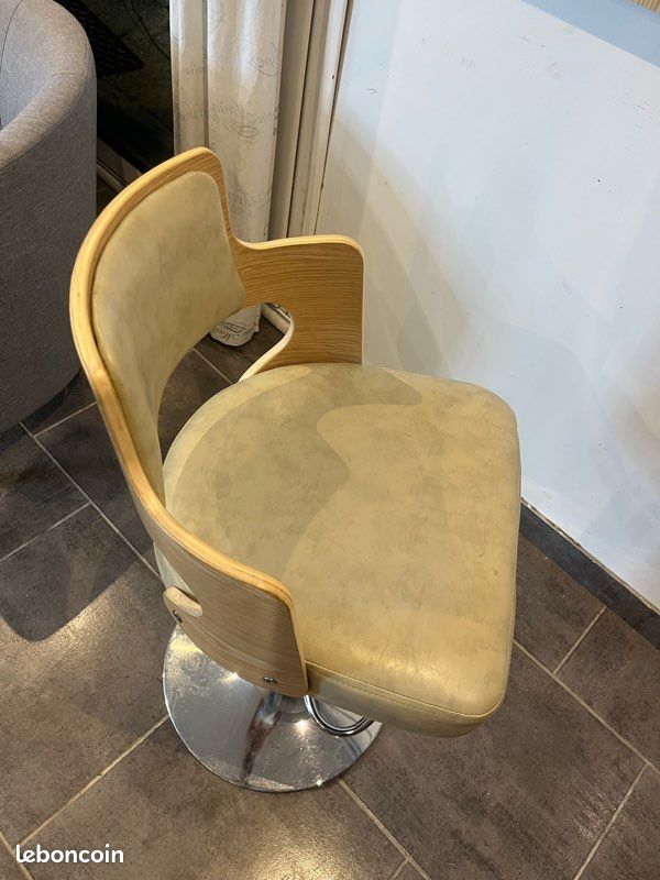 Chaise pivotante beige (image 4)