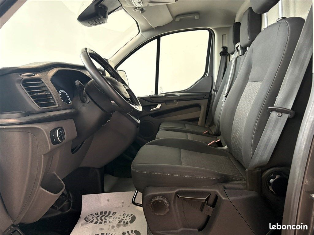 Ford Transit Custom FOURGON 300 L1H1 2.0 ECOBLUE 130 BVA TREND BUSINESS (image 16)