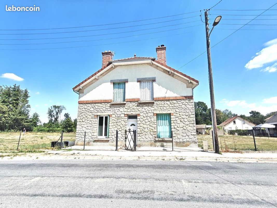 Maison 4 pièces 135 m² · à Saint-Étienne-sur-Suippe · 135 m² · 380 600 €