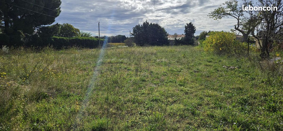 Terrain 400 m² · à Berre-l'Étang · 180 000 €