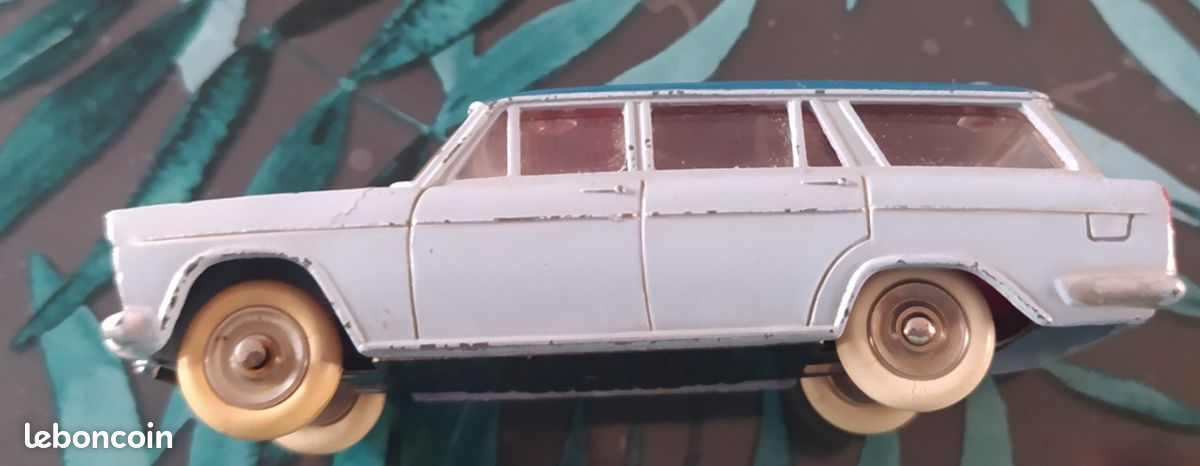 Boîte Vide Dinky Toys - Fiat 1800 Familiale - Échelle 1/43 - Collection