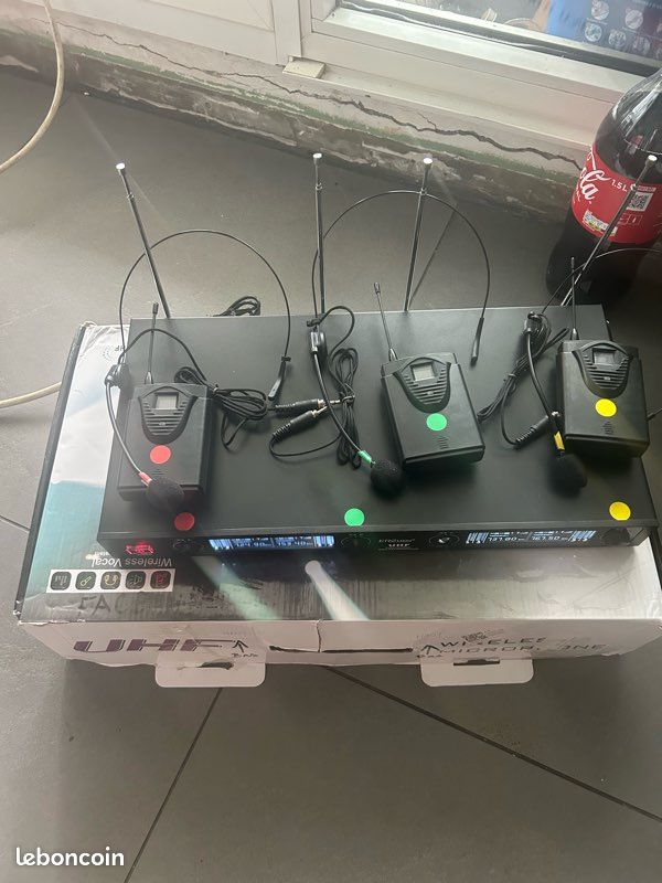 Erzhen Micro Sans Fil Professionnel – Système UHF – 2 micro (image 2)