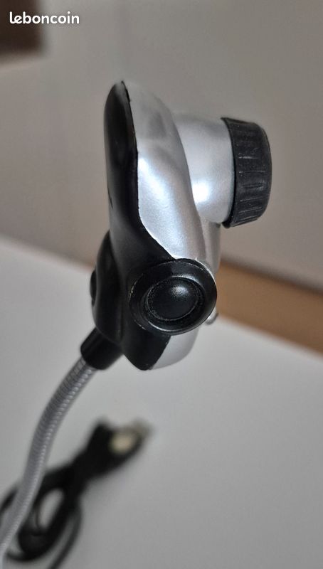 Webcam USB QCAM orientable sur flexible (image 3)