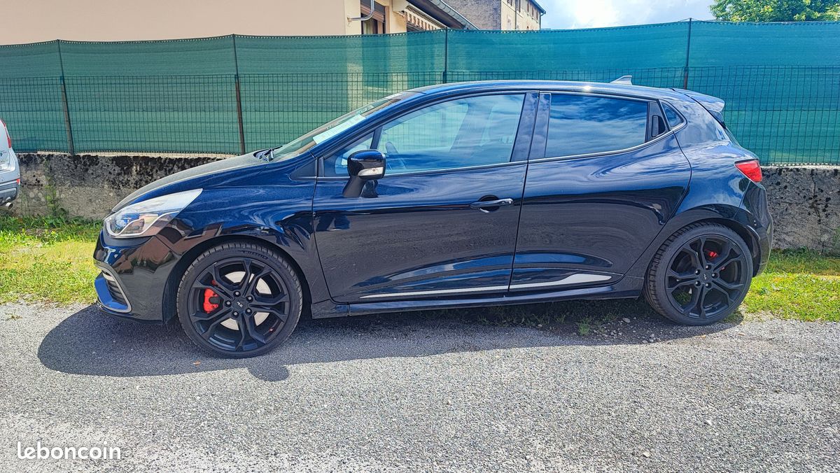 Renault clio iv rs (image 3)