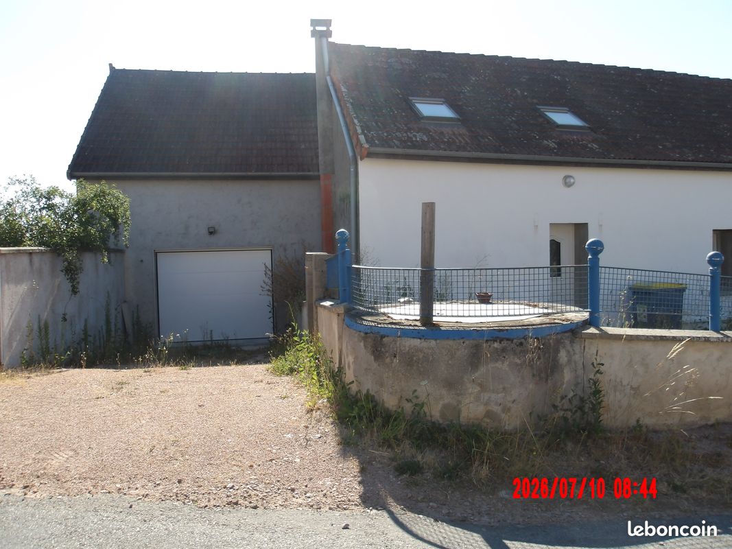 Maison 6 pièces 155 m² · à Lapalisse · 155 m² · 137 000 €