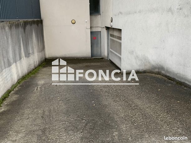 https://img.leboncoin.fr/api/v1/lbcpb1/images/3d/72/2c/3d722ce1b1c4e70baf681e4e0518ac20e8f56c9e.jpg?rule=ad-image