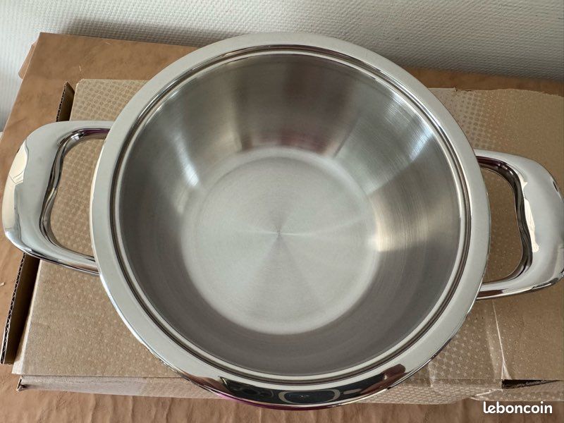 Casserole AMC 2,1 Litres – Neuve – Compatible Induction, Gaz, électrique