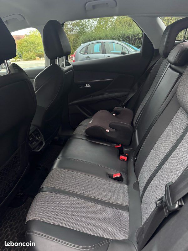Peugeot 3008 II Allure 1.6 Diesel Automatique (image 6)