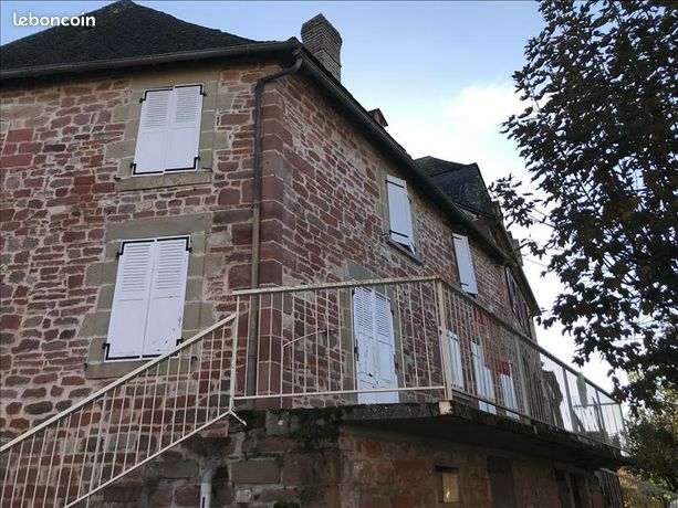 Immeuble 457 m² Meyssac