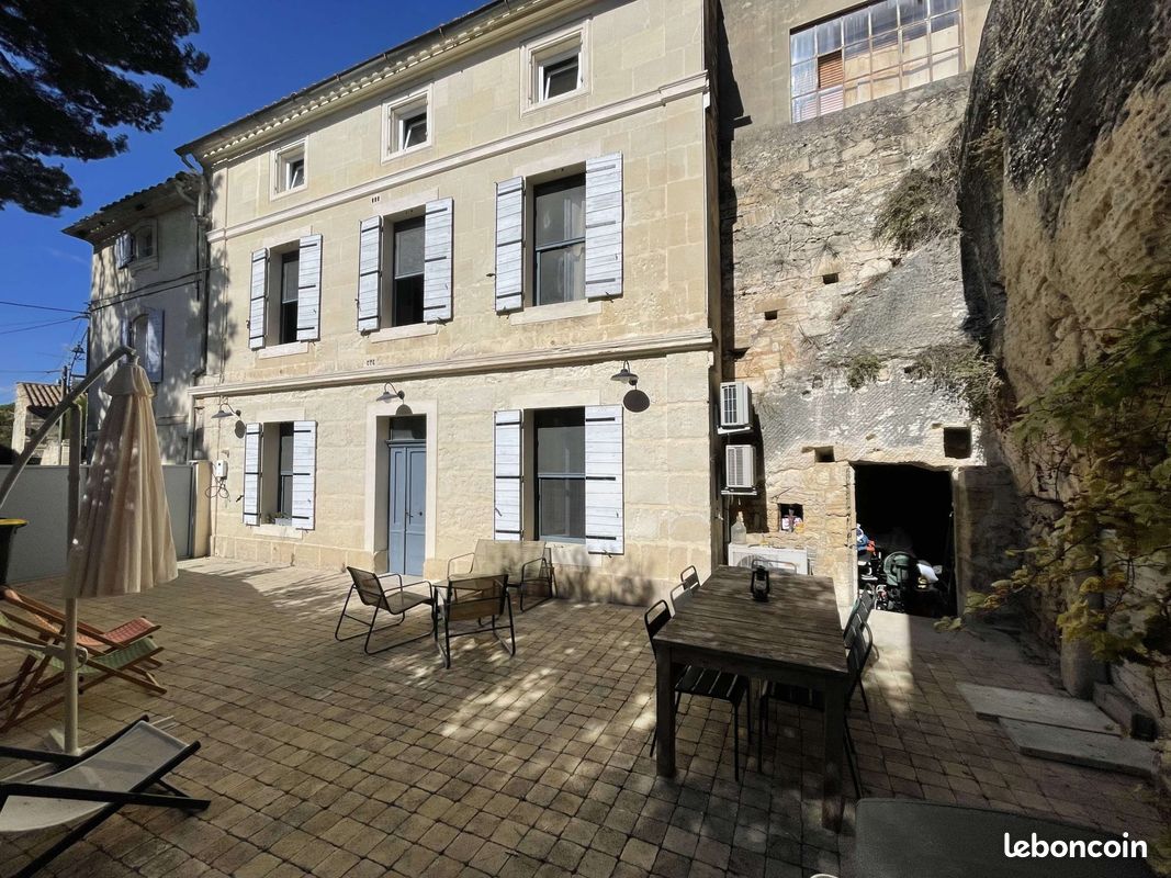 Maison 4 pièces 116 m² · à Fontvieille · 116 m² · 435 000 €