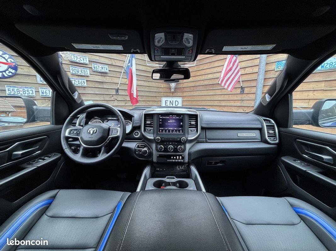 Dodge RAM 1500 Big Horn Punisher 5.7 V8 HEMI 401 ch 4x4 – GPL – CarPlay – Attelage (image 14)