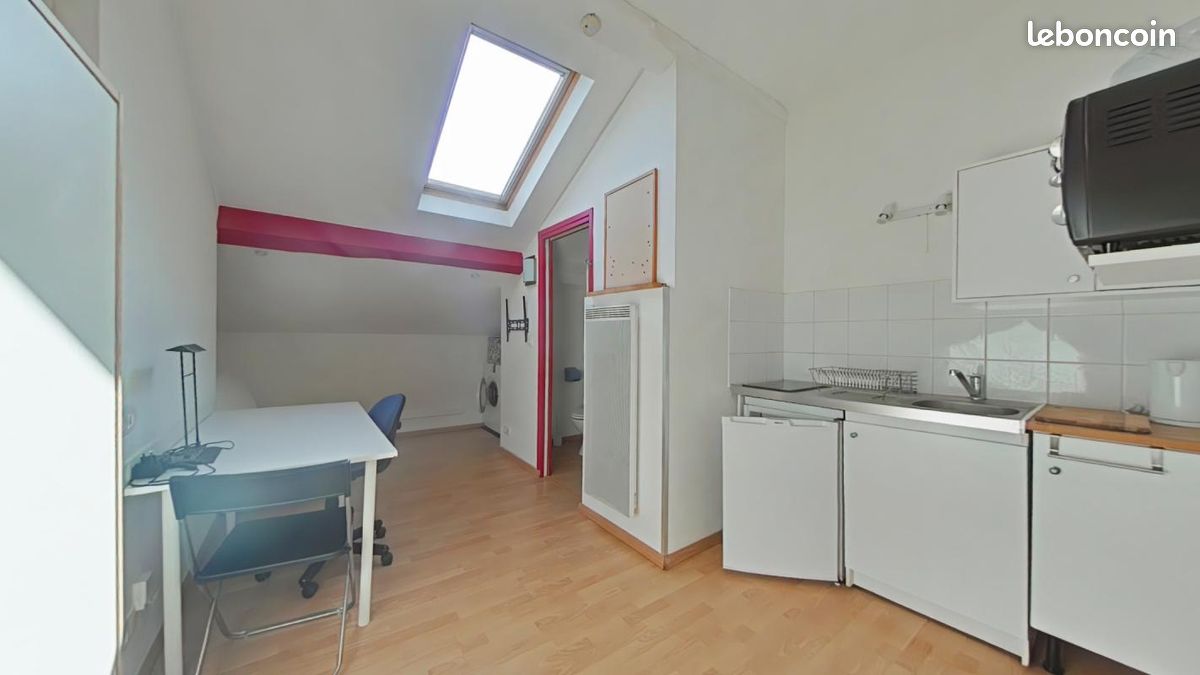 Appartement 1 pièce 13 m² · à Saint-Étienne · 13 m² · 305 €/mois