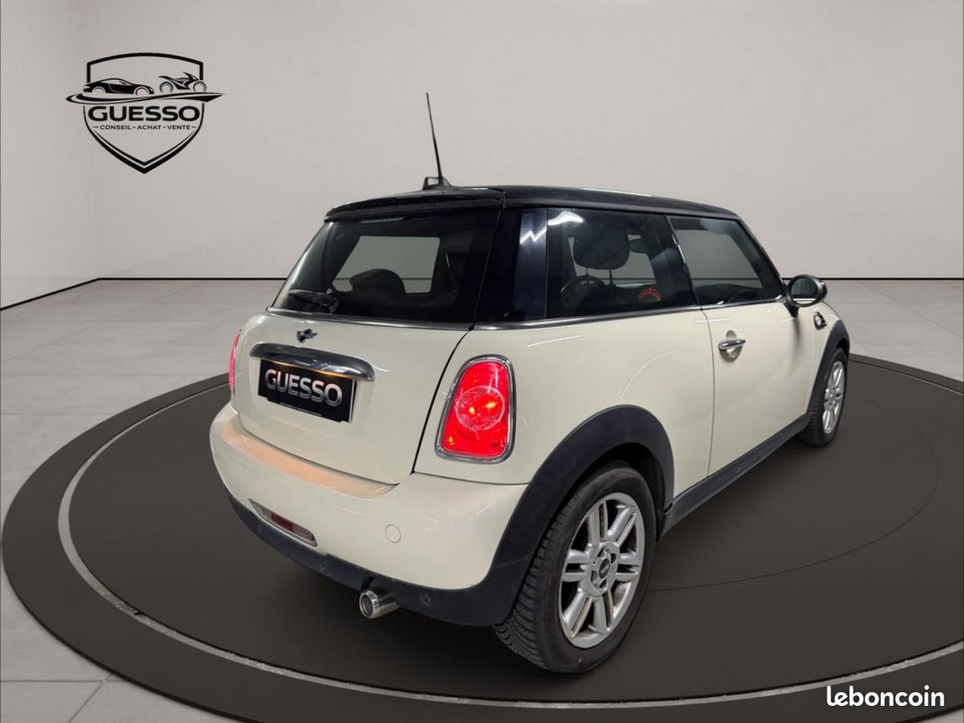 MINI COOPER D 1.6 112 ch Pack Chili (image 6)