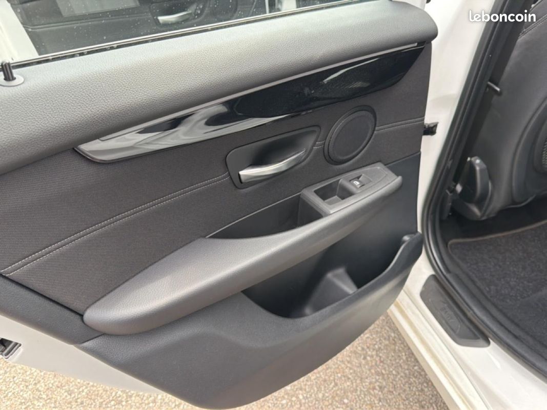 BMW SERIE 2 ACTIVETOURER (f45) 216d 116 sport (image 21)