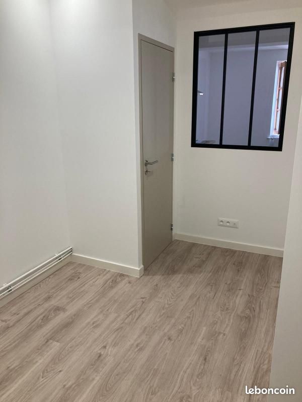 Appartement a louer bourgoin-jallieu - 1 pièce(s) - 75 m2 - Surfyn