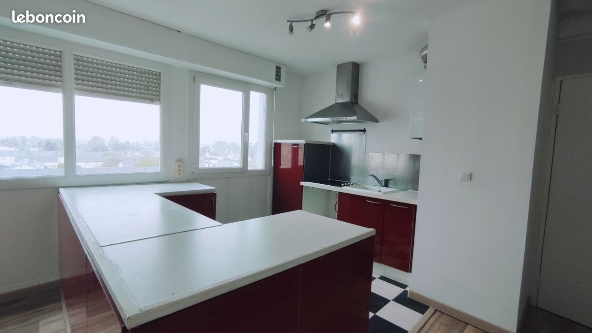 Appartement 4 pièces 84 m² · à Châtellerault · 84 m² · 64 000 €