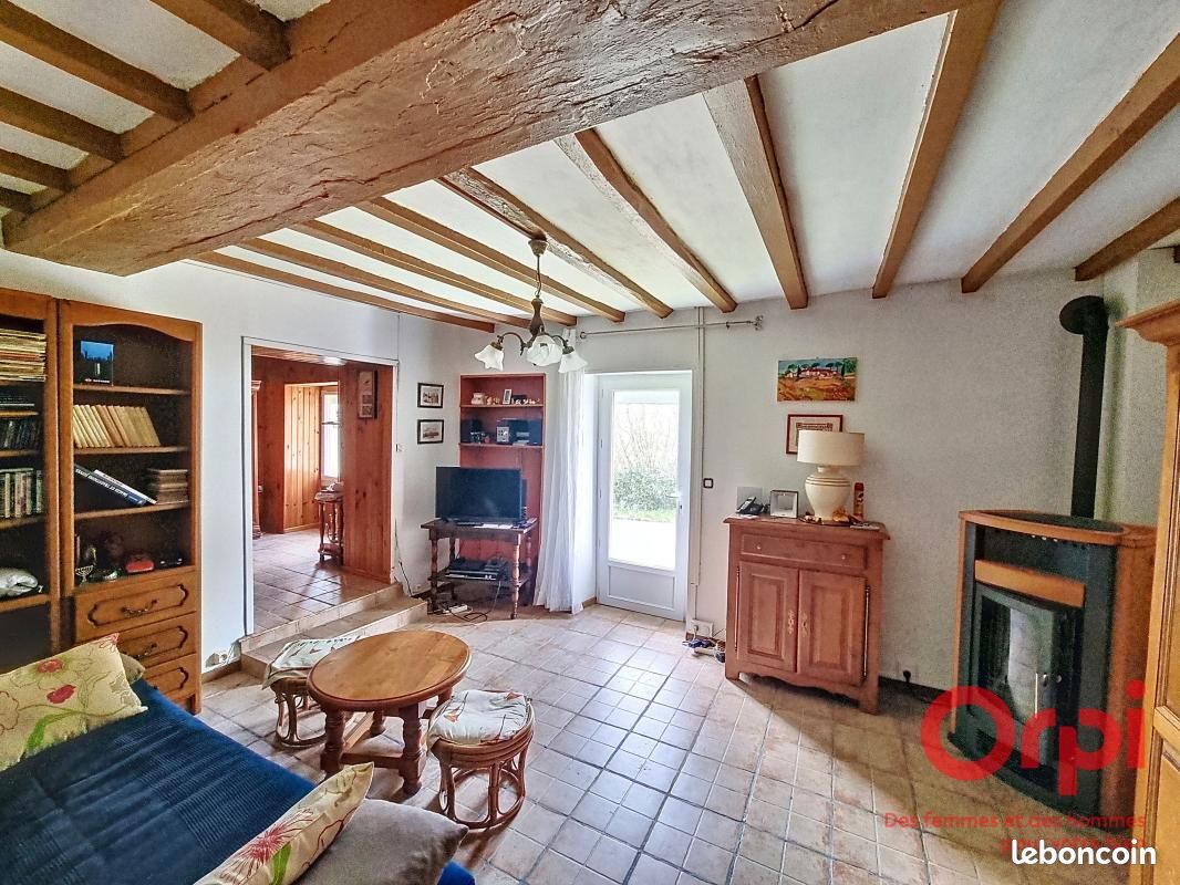 Maison 3 pièces 91 m² · à Val-au-Perche · 91 m² · 87 200 €