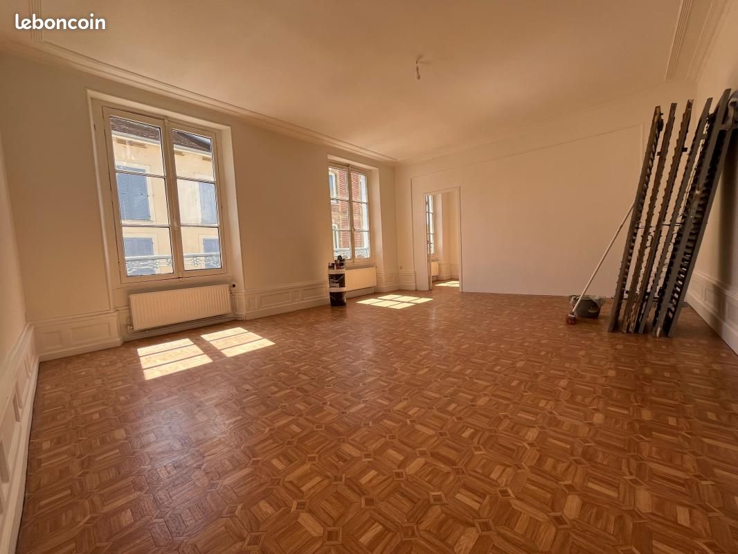 Appartement 3 pièces 76 m² · à Coulommiers · 76 m² · 870 €