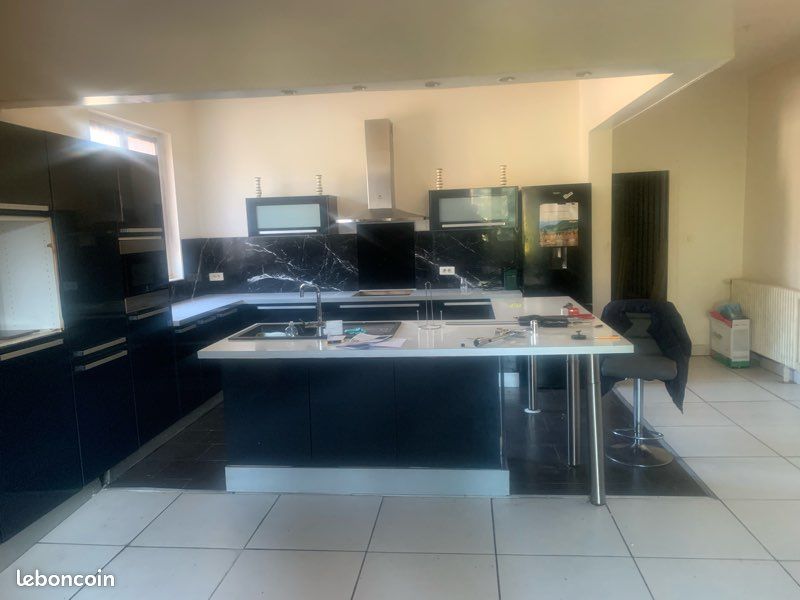 Appartement 2 pièces 78 m² · à Givors · 78 m² · 800 €/mois