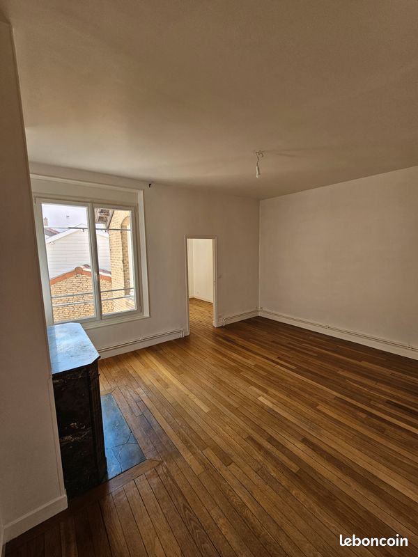Appartement 3 pièces 90 m² · à Châlons-en-Champagne · 90 m² · 800 €