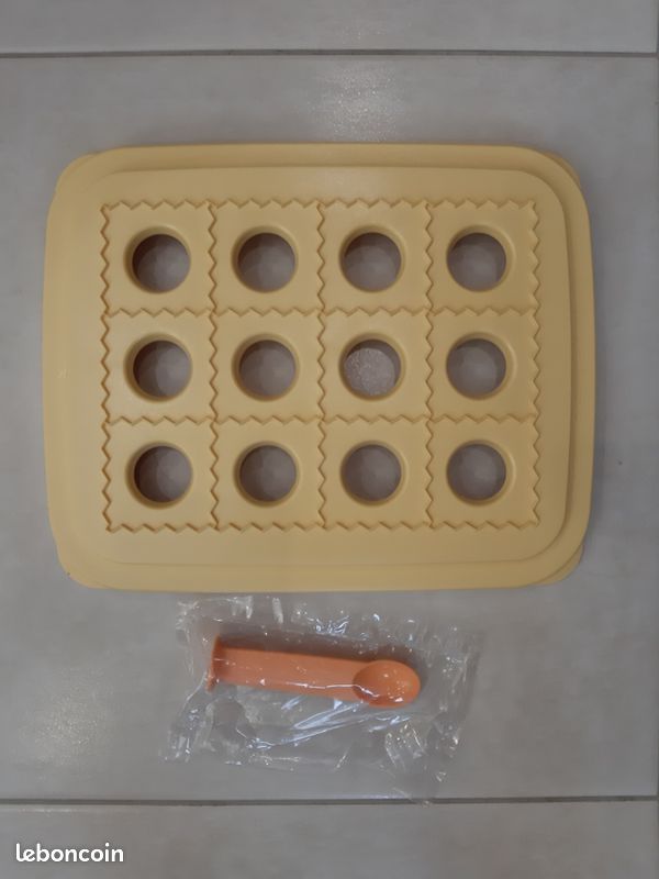 Ravioles Party Tupperware – Jaune/Beige – Occasion Comme Neuve