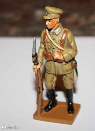 SOLDATS DE PLOMB Marque ? : ARMEE ITALIENNE ENSEMBLE DE 4 SOLDATS BERSAGLIERS SOLDATS DE PLOMB Marque ? : ARMEE ITALIENNE ENSEMBLE DE 4 SOLDATS BERSAGLIERS