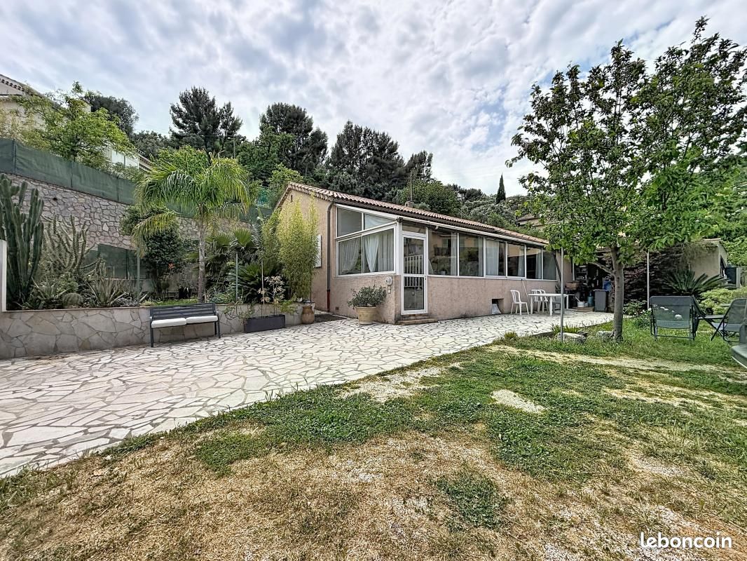 Maison 3 pièces 104 m² · à Hyères · 104 m² · 469 000 €