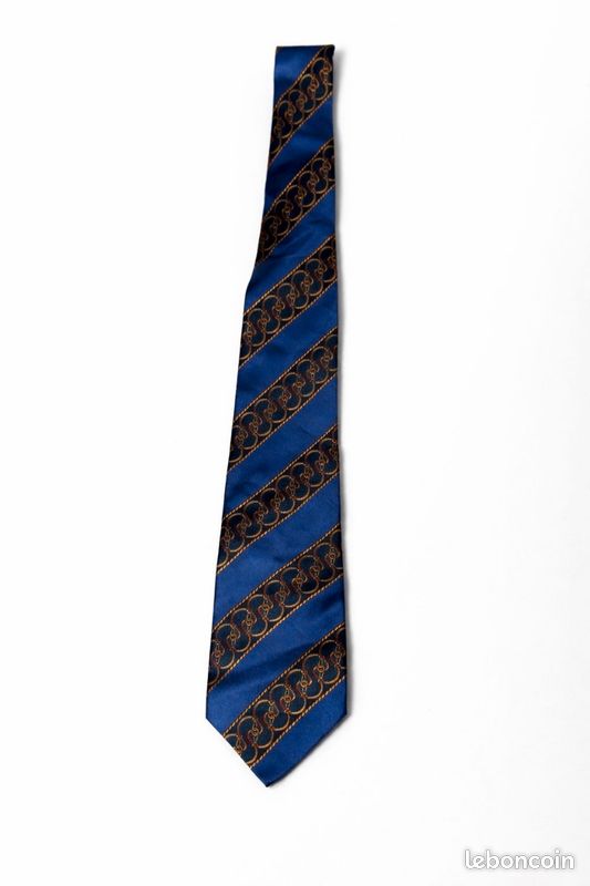 2068) PALAIS DES DOGES MEN'S TIE 100% SILK MADE IN