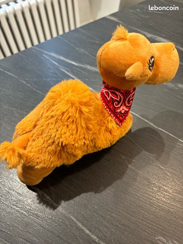 Peluche dromadaire (image 1)
