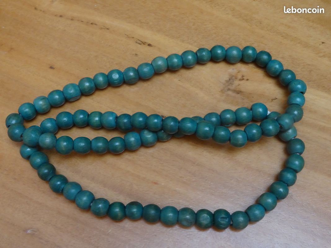 Collier Sautoir Vintage En Perles De Verre Vertes - Longueur Grande - Bijou Occasion Parfait