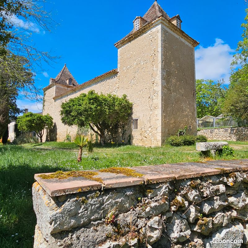 Maison 9 pièces 450 m² · à Gimont · 450 m² · 635 000 €