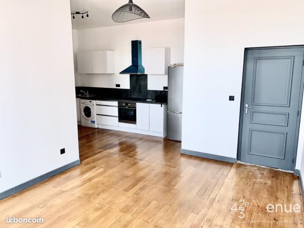Appartement 2 pièces 44 m² · à Saint-Étienne · 44 m² · 476 €
