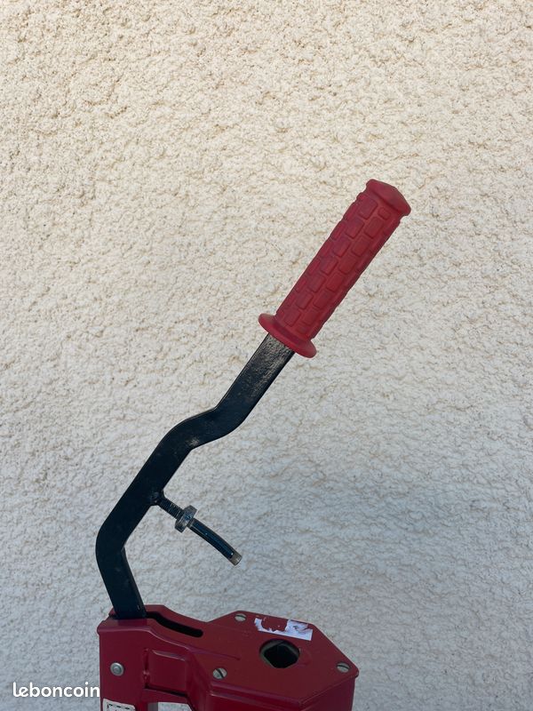 Embouteilleuse / bouchonneuse (image 5)