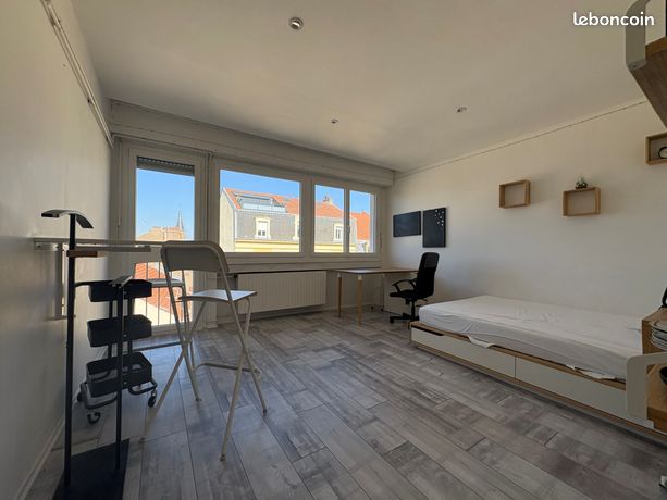 Studio 1 pièce 25 m²